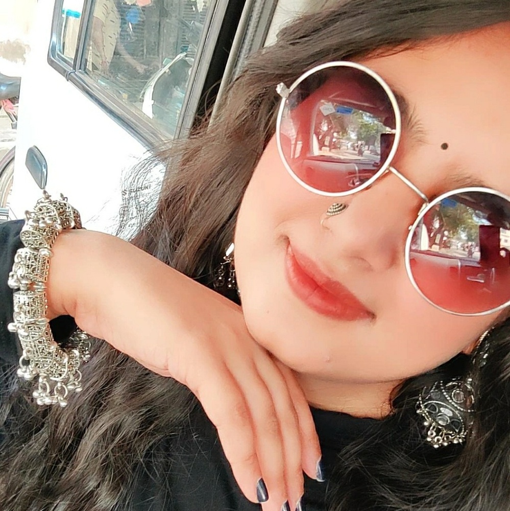 Meet your Posher, Simran